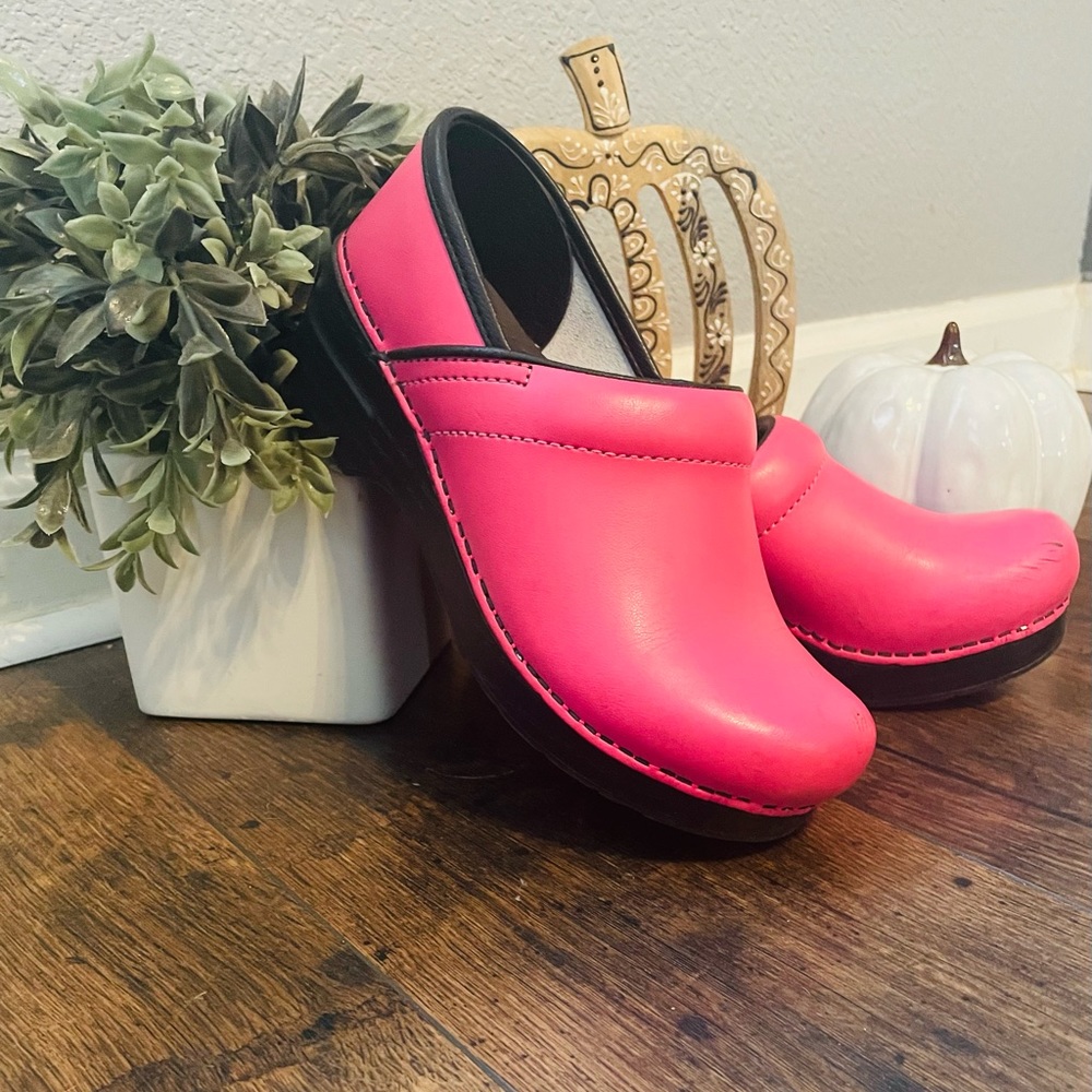 Bubble gum pink Dansko Clogs